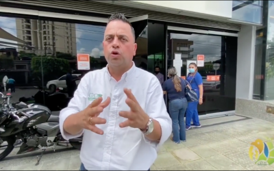 Representantes de la Asociación de Volqueteros del Quindío se comprometieron a despejar el sector de la variante La Y en Calarcá que mantenían bloqueada en protesta por la falta de una escombrera departamental.