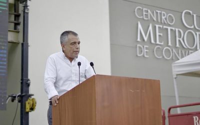 Se inaugura la exposición artesanal con nueve empresas de Negocios Verdes.
