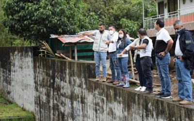 Con el fin de mitigar los riesgos en las diferentes infraestructuras aledañas a la quebrada La Española y río Verde en el municipio de Córdoba…