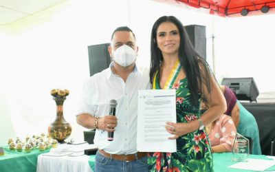 CRQ exalta a la Asociación de Artesanos del Quindío por sus 51 años de labor y 50 de la feria Artesanía y Folclor