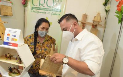 Nueve negocios verdes de la CRQ participan en la feria Artesanía y Folclor que se realizará hasta mañana lunes 18 de octubre