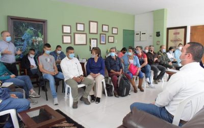 CRQ y Alcaldía de Génova se reúnen con los presidentes de las juntas de acción comunal del municipio.
