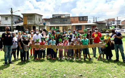 35 árboles están siendo sembrados en la ladera de la quebrada Cajones de Circasia