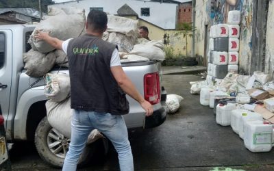 Bolsa de plátano y banano, envases y empaques vacíos de agroquimicos…