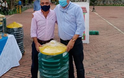 Tres composteras recibió la CRQ para implementar en   el departamento