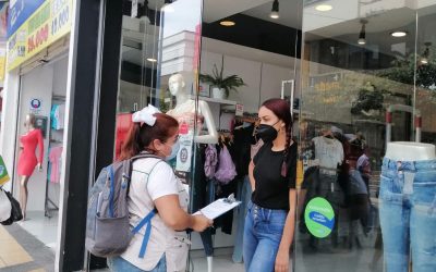 Con 94 encuestas avanza el diagnóstico de manejo de residuos en el centro comercial de Cielos Abiertos