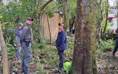 Personal de la Unidad de Reacción Inmediata Ambiental de la CRQ