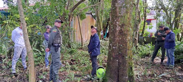 Personal de la Unidad de Reacción Inmediata Ambiental de la CRQ