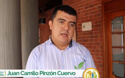 El alcalde del municipio de Pijao, Juan Carlos Pinzón Cuervo, hizo un reconocimiento al trabajo realizado por la Dirección General de la CRQ lo cual ha permitido destacar la entidad ambiental a nivel nacional.