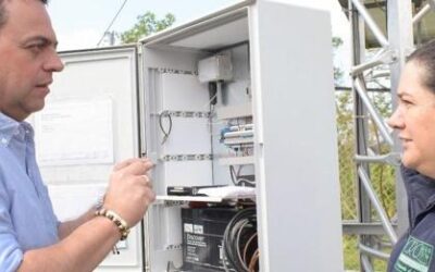 José Manuel Cortés Orozco, director general de la CRQ, destaca la estrategia de educación ambiental Observadores voluntarios que vienen desarrollando con el sector educativo como una oportunidad para aprender desde las estaciones climatológicas.