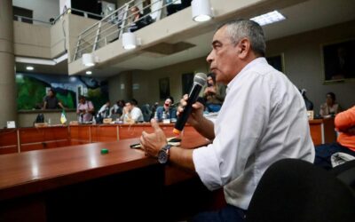 En sesión del Concejo de Armenia, en la que participó la CRQ, el subdirector de Gestión Ambiental de la entidad socializó el plan de contingencia ante una posible erupción del Volcán Nevado del Ruiz.