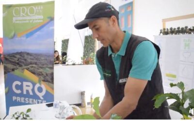 Asistentes al primer Foro Ambiental de Los Andes son capacitados en diferentes estrategias de educación ambiental por personal de la CRQ.